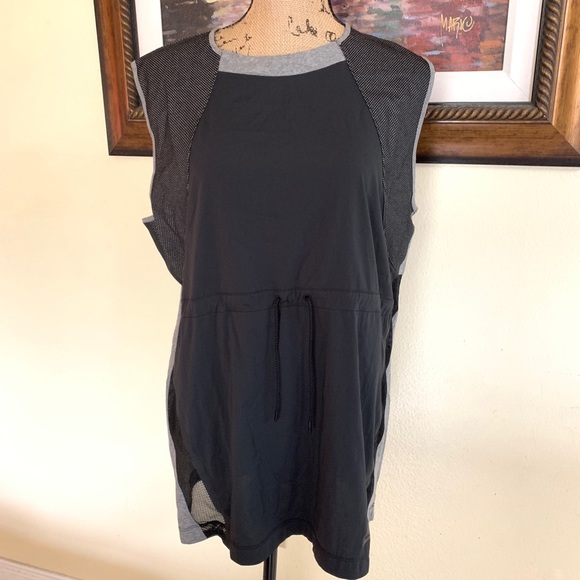 Nike Top - Picture 5 of 6